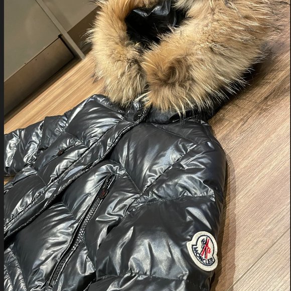Moncler woman's coat, long down with fur, size 2 - Picture 3 of 10